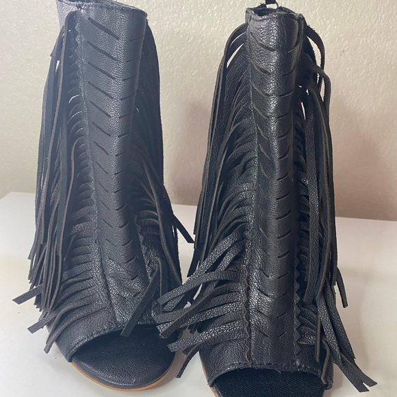 Black fringe booties - Picture 3 of 4